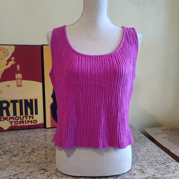 St. John Tops - St. John Textured Knit Camisole Crop Top Shell EUC